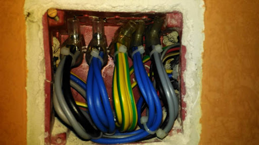Installazione Impianti Elettrici Mario Macchia Toritto - Thumbnail