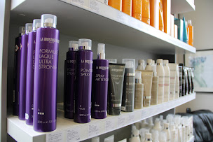 Photo n°3 de Tou' Styles Coiffure à Melun (Salon de coiffure)