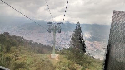 Photos of Medellin Metrocable line J