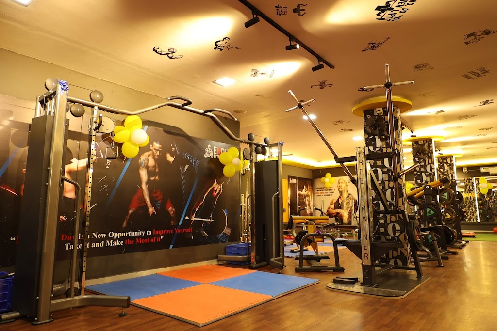Endura Fitness Studio Male Female A C Gym