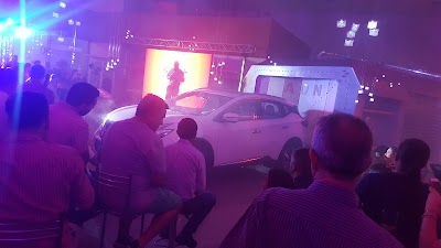 Photos of Nissan C&uacute;cuta