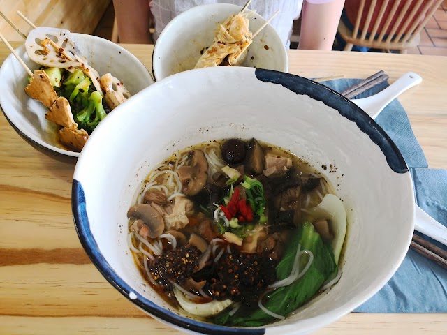 Bai Lu Noodles