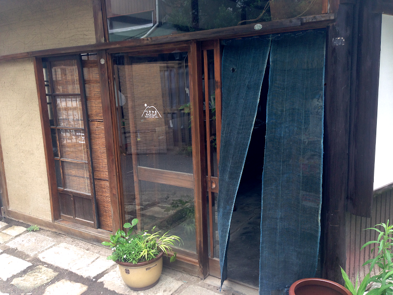 つきやまBooks Arts & Crafts