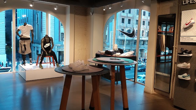 Nike Store