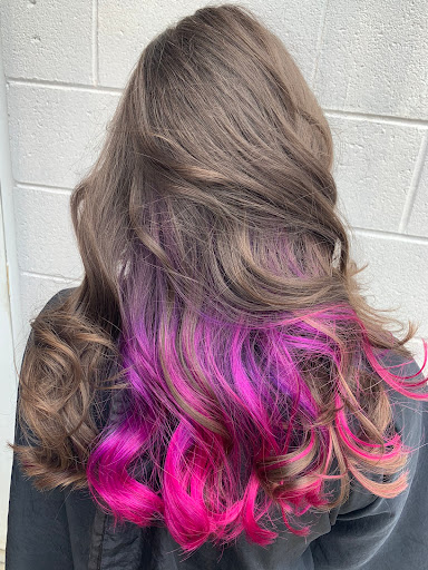 Veronica Smith, Hair Stylist - Thumbnail