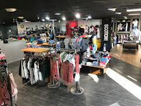 DRESS CODE à Valence