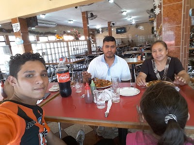 Photos of Restaurant Maxim&acute;s Retalhuleu