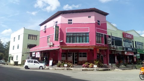 hotel tanah merah kelantan