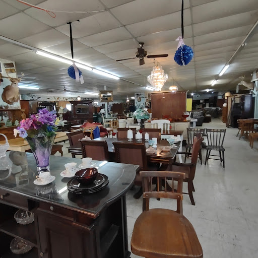 Catoire's Vintage & Antiques - Thumbnail