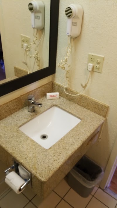 Photos of Red Roof Inn & Suites Brunswick I-95