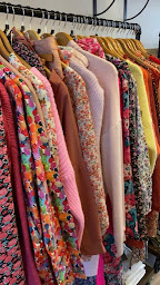 Photo n°11 de L&CHIC à Vouvray (Magasin de vêtements pour hommes)