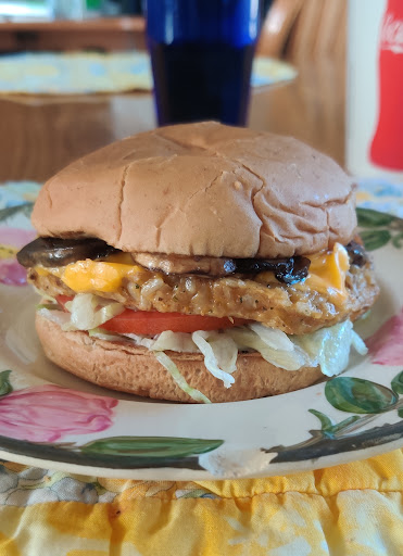 Tootsie's - Visual