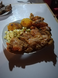 Restaurante Campestre Sombrero Chico (duchas, estacionamiento juegos y más) 2