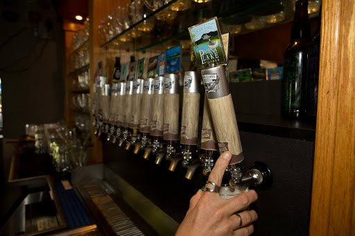 Cascade Lakes Pub at 7th St - United States