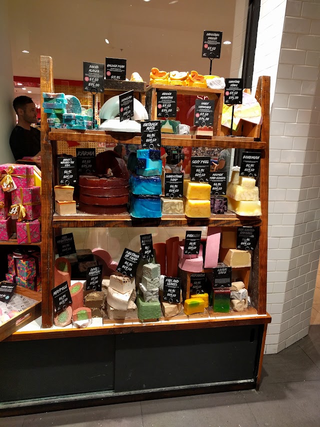 Lush Fresh Handmade Cosmetics