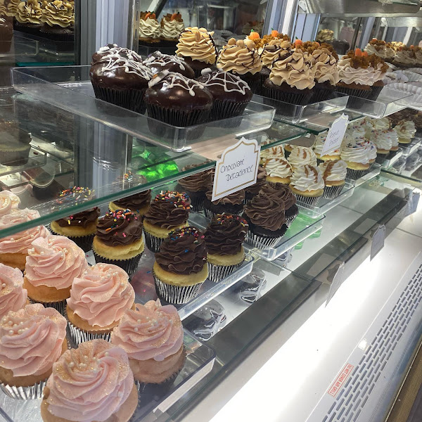 Paula Jacqueline Cakes and Pastries