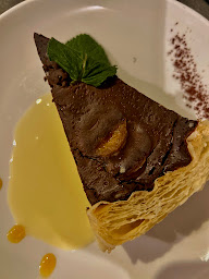 Photo n°32 de Le Restaurant @ Hôtel Restaurant Logis La Coupe D'or Lisieux à Lisieux (Restaurant)