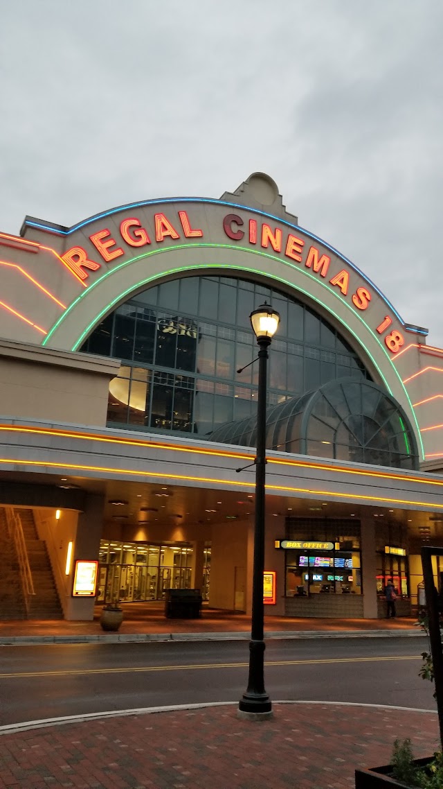 Regal Cinemas Atlantic Station 18 IMAX & RPX