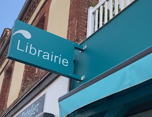 Photo n°25 de Librairie les vagues à Houlgate (Librairie)