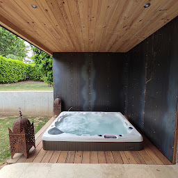 Photo n°18 de AVEYRON SPAS à La Loubière (Magasin d'articles de sauna)