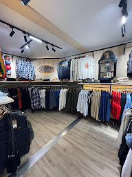 Photo n°25 de VD77 à Crécy-la-Chapelle (Magasin de vêtements vintage)