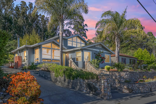 Larson Real Estate Team Powered by eXp Realty - Thumbnail