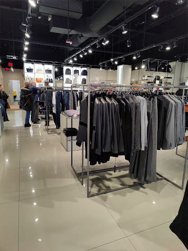 Armani Outlet Tanger Center Riverhead