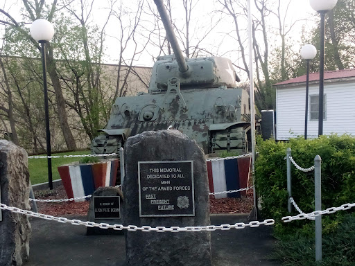 Sherman Tank - Thumbnail
