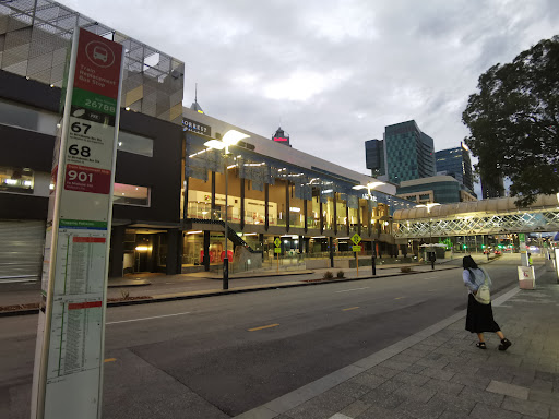 Wellington St Perth Stn Eastbound - Thumbnail