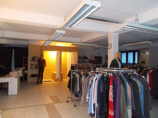 Second Hand Shop Schnäppchen Eck - Thumbnail