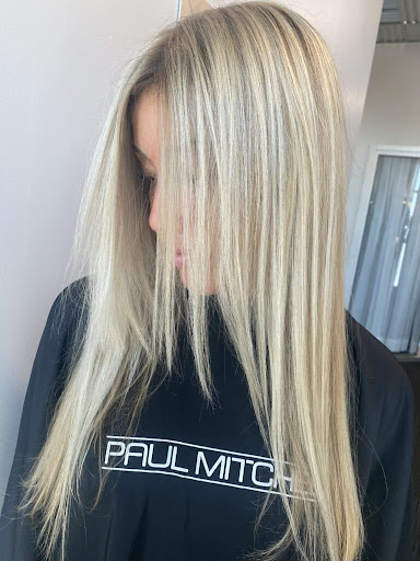 Beautiful Khaos Hair Salon Gallery - United States