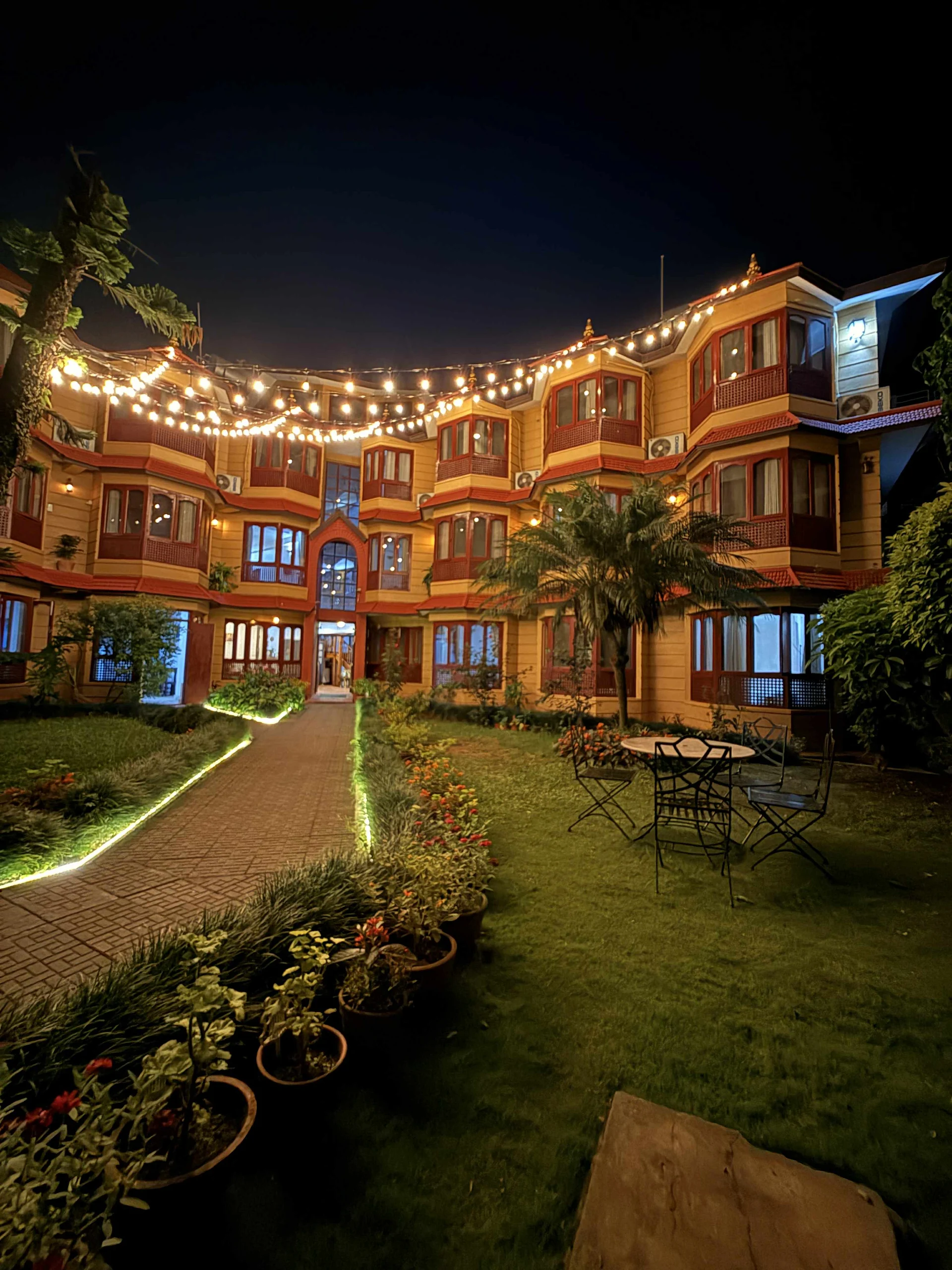 Laavanya Inn