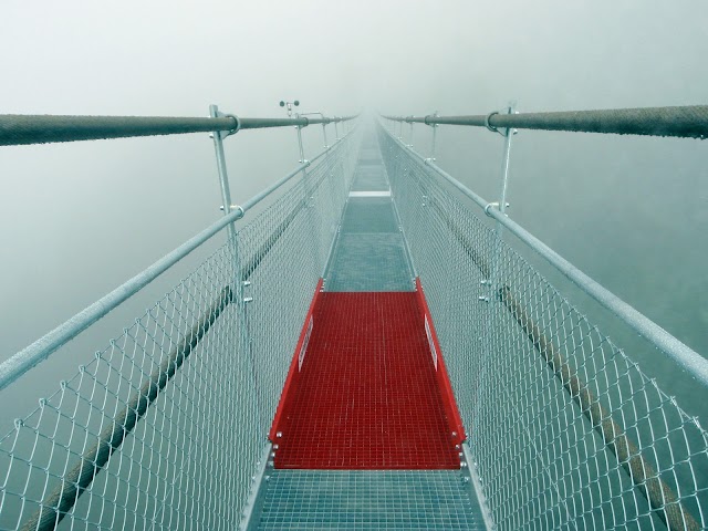 Fussgängerhängebrücke "Raiffeisen Skywalk"