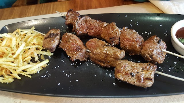 Trikki Food and Drinks | Nueva Orleans, Perú & Venezuela Cuisine