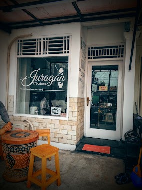 Juragan D'barbers, Author: Alfian -