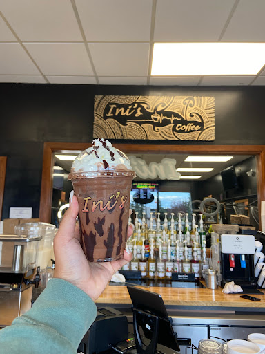 Ini's Coffee - Visual
