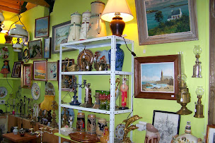 Photo n°28 de Brocante La Trouvaille à Saint-Goazec (Magasin d'antiquités)