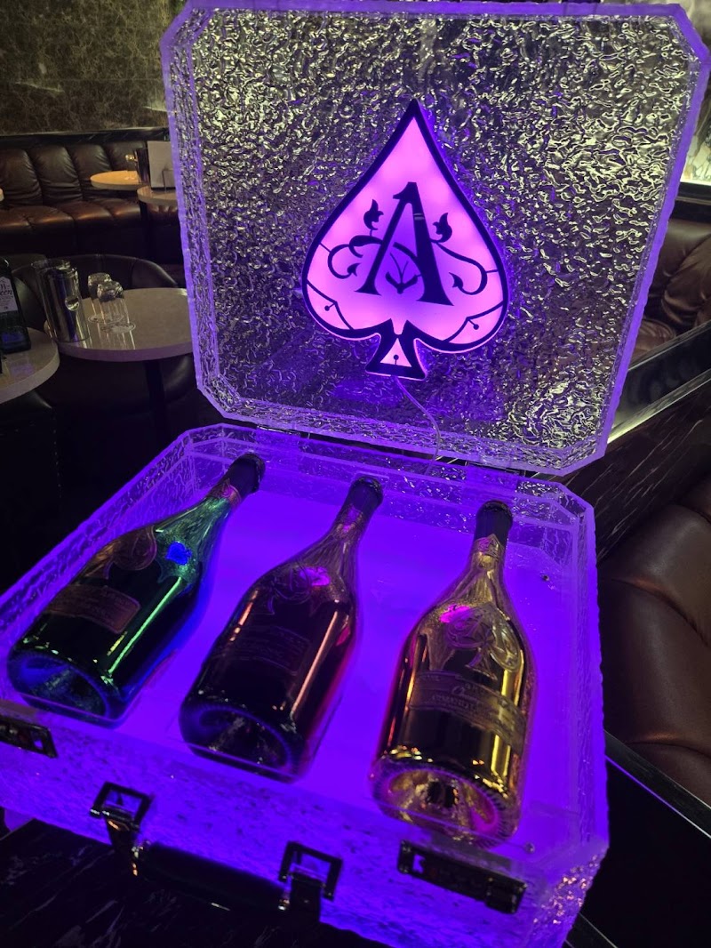 CLUB FOUR GARDEN（フォーガーデン）