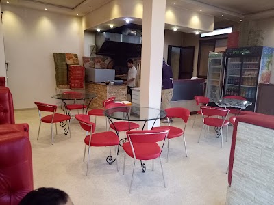Photos of FAST FOOD LAVERGES