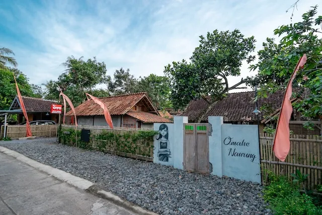 OYO 2393 Omahe Nawung Syariah