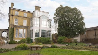 Heathland Court Care Home - Bupa