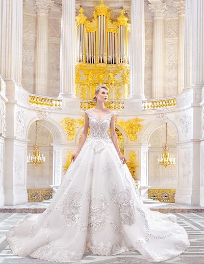 Photos of Al Mansouri Fashion