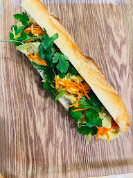 Photo n°28 de Banemi - Restaurant Vietnamien & Sandwich Banh mi - Paris 10 à Paris (Restaurant végétarien)