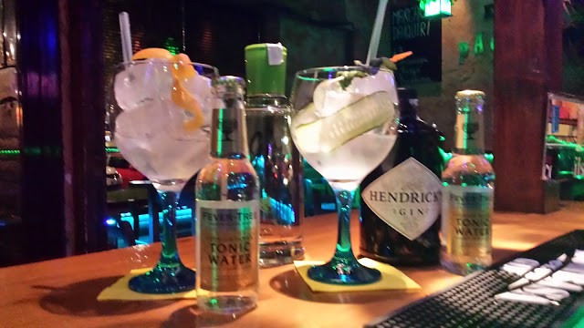 El Paseo Cocktailbar - Café