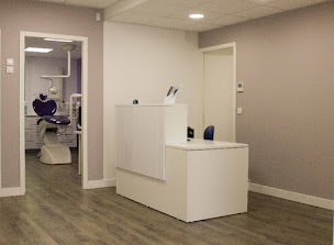 Photo n°3 de Docteur David Moyal - Dentiste à Le Perreux-sur-Marne (Parodontiste)