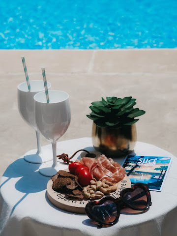 Les Arbres Rouges by null