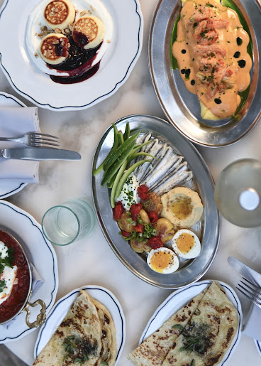 Alisa wine & friends by null