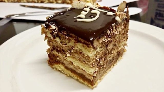 Champagne French Bakery Café Carmel Mountain