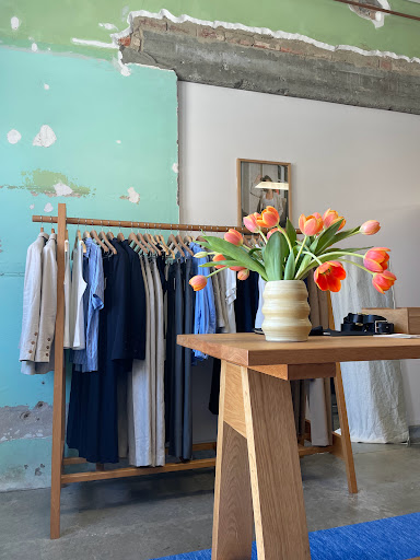 CAVES COLLECT SHOWROOM - Thumbnail