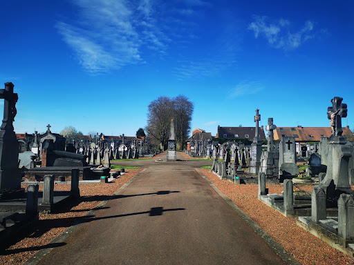 Pérenchies cemetery - Thumbnail